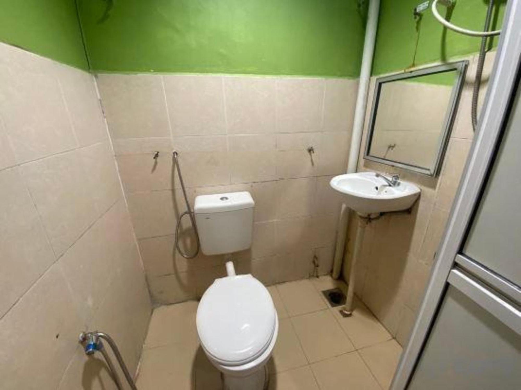 Oyo 91065 Hotel De Anjung Muadzam Shah ภายนอก รูปภาพ